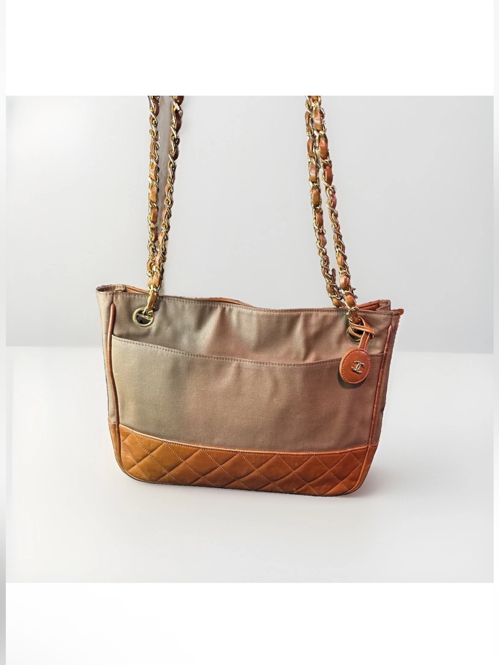 CHANEL Vintage 1986 Beige Shoulder Bag with Tan lambskin Quilted Leather